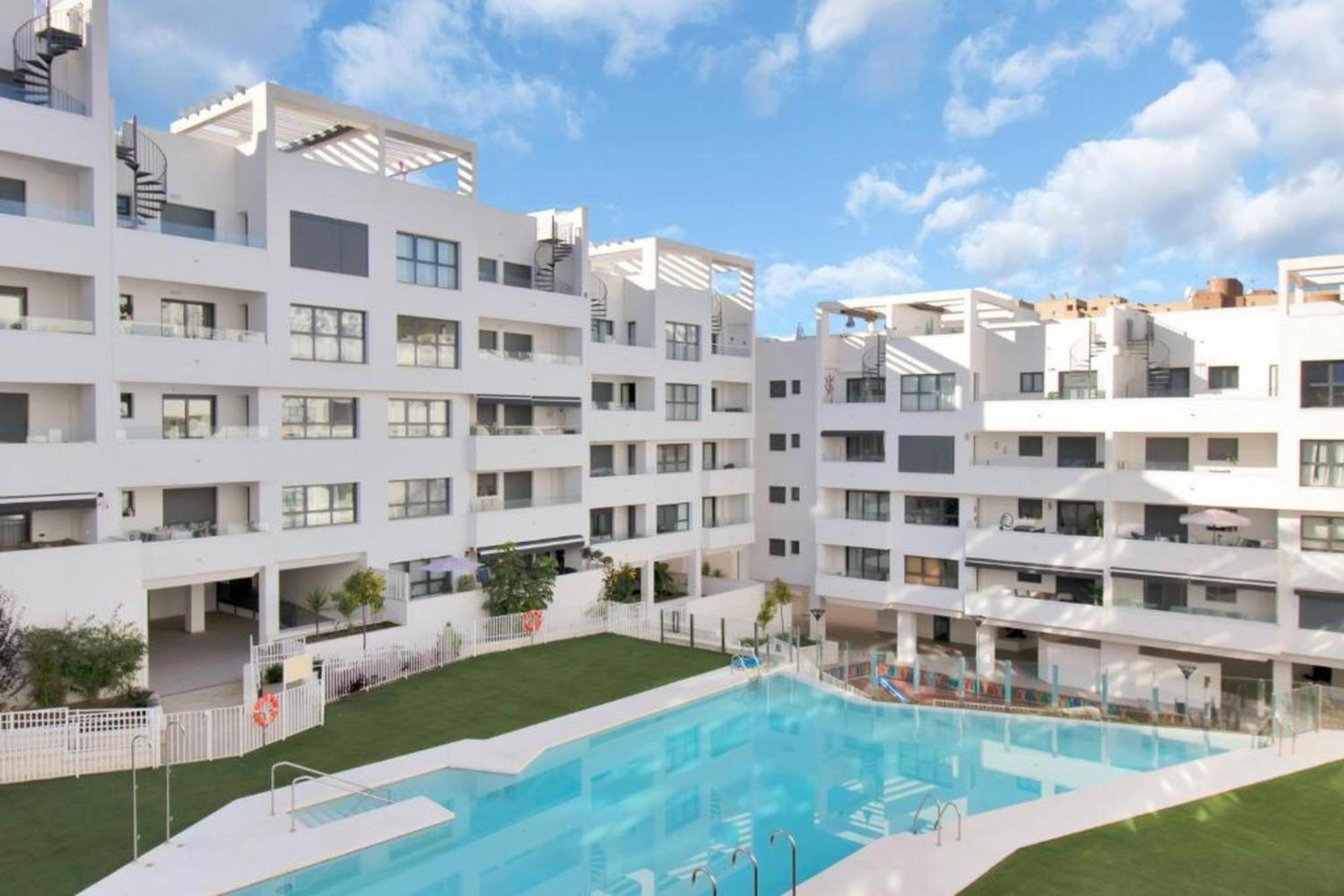 Estepona Garden エクステリア 写真